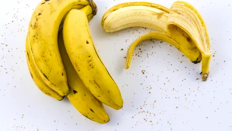 De ce TREBUIE să speli bananele înainte de a le curăța de coajă. Motivul surprinzător