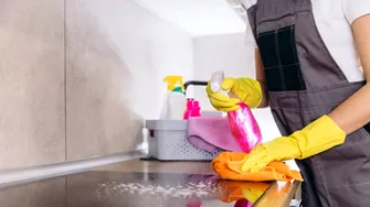 Produse de curățenie care devin toxice când le folosești împreună. Ce să nu amesteci niciodată