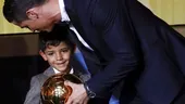 Cristiano Ronaldo îşi antrenează fiul! VIDEO
