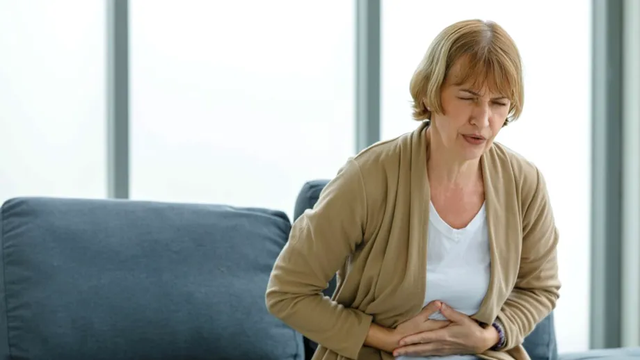 Ceaiuri pentru refluxul gastric – remedii naturale care calmează rapid disconfortul