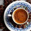 Cafeaua decofeinizată și procesul prin care este obținută