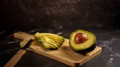 Este sănătos să mănânci avocado zilnic? Posibilele alergii și efecte secundare digestive pe care trebuie să le cunoști