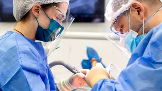 1 din 4 români declară că are dinți lipsă. „Încă nu reușim să schimbăm în profunzime percepția românilor despre propria sănătate”