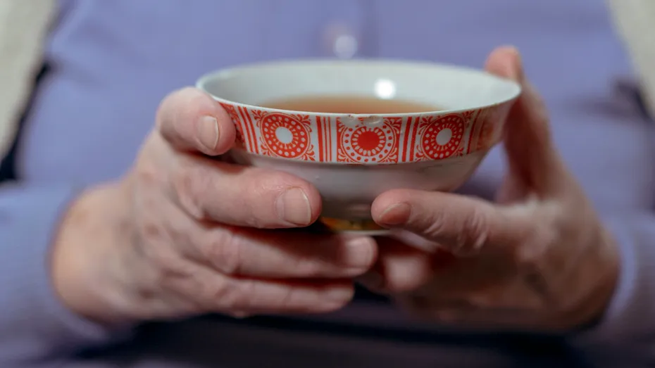 Ceaiurile care curăță ficatul de grăsime și toxine. Sunt 8 la număr, ai de unde alege!