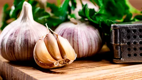 7 antibiotice naturale, eficiente în tratarea infecțiilor