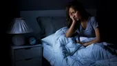 STUDIU: Somnul cu o sursă de lumină în cameră îngrașă și crește riscul de afecțiuni grave
