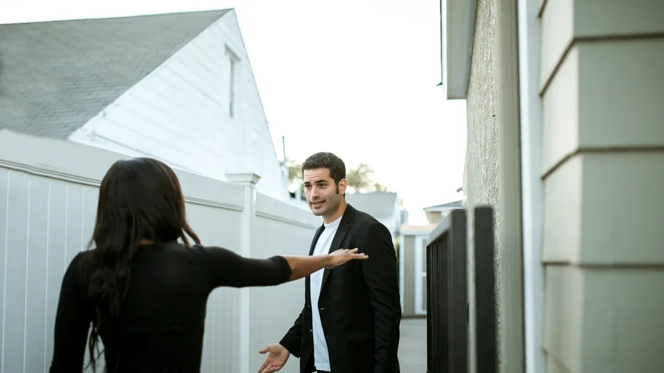 Ce este o relație karmică și cum îți dai seama că ești într-una