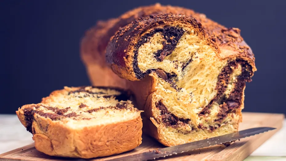 Cât costă un cozonac de Paște în 2026. Prețurile care îi surprind pe români