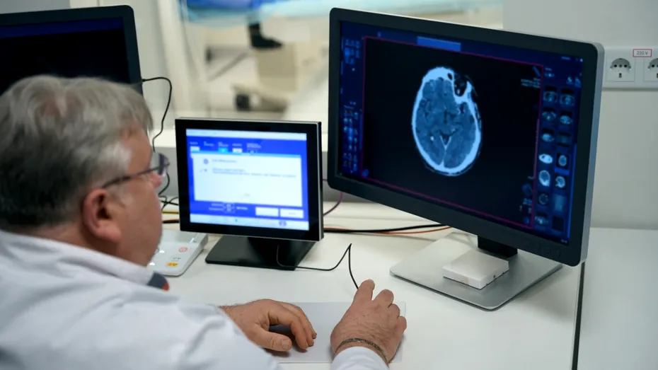 Nu mânca niciodată acest aliment dacă observi acest detaliu! Un neurolog spune că poate ascunde o toxină extrem de periculoasă