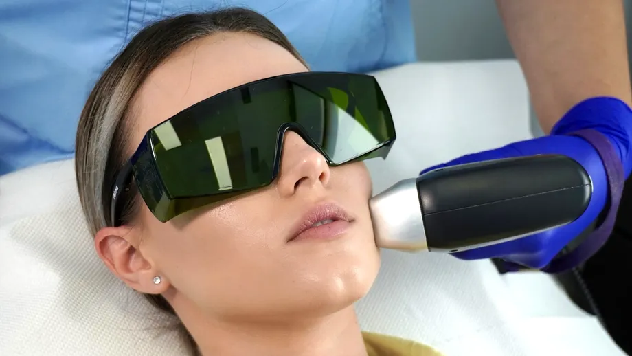 Epilarea facială cu laser: o soluție modernă pentru o piele netedă și fără griji