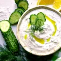 Cum se face sos tzatziki cremos și aromat. Rețeta grecească autentică