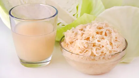 De ce e bine să bei zeamă de varză murată pe stomacul gol