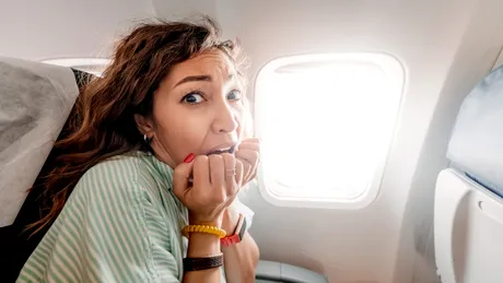 Frica de avion poate fi controlată. Secretul simplu dezvăluit de o stewardesă