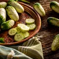 Trucul din bucătărie care salvează castraveții amari. Ingredientul banal care le schimbă complet gustul