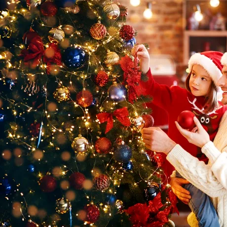 Când se împodobește bradul de Crăciun, dacă vrei să ai spor și armonie! Zilele de care să ții cont, conform astrologilor