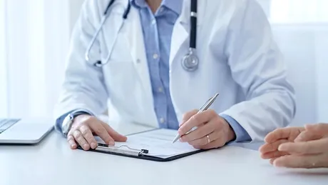 Câți bani vor scoate din buzunar de la 1 august coasigurații soț/soție sau părinții fără venituri. Dacă nu plătesc, rămân neasigurați după 1 septembrie