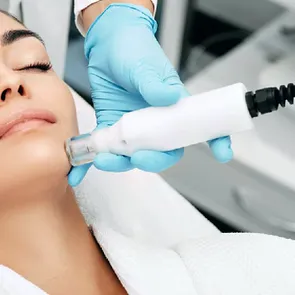 Rejuvenarea facială modernă, pentru un ten tânăr și fără alte imperfecțiuni