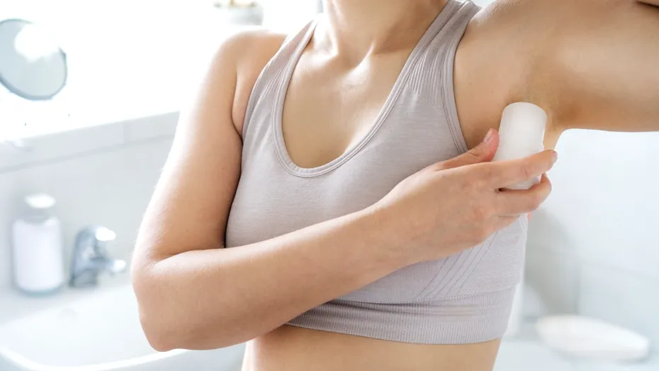 Deodorantul crește riscul de cancer la sân? Ce spun experții