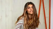 „Foilayage” sau “părul sărutat de soare”: cea mai nouă tehnică de colorare a părului creează nuanțe amețitoare