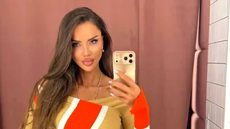 Bianca Drăgușanu a anunțat că își micșorează sânii: „Sunt și incomozi”!  După ce s-a tunat din cap până în picioare, vedeta vrea să devină mai naturală