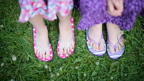 Cea mai nepotrivită încălțăminte din timpul verii pentru sănătatea picioarelor