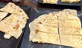 Rețetă gozleme, celebra plăcintă turcească. Umplutură de cartofi, spanac sau brânză