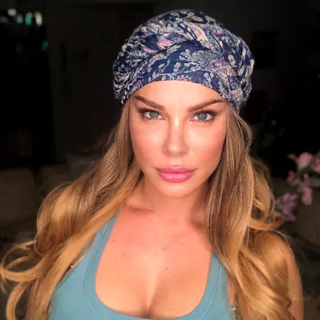 Alina Laufer răspunde criticilor după intervenția estetică pe care și-a făcut-o: „Mesaj pentru frustrate: mi-e milă de voi”