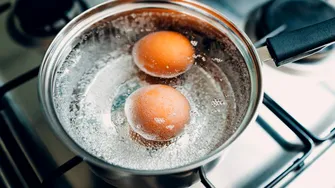 De ce să mănânci mai multe ouă după ce renunți la injecțiile Ozempic, Wegovy sau Mounjaro: explicația unui specialist în nutriție