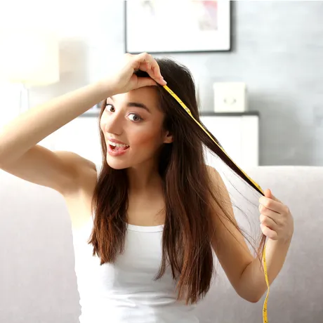 Cel mai ieftin truc de creștere a părului! Sigur ai în bucătărie acest remediu dă rezultate garantate