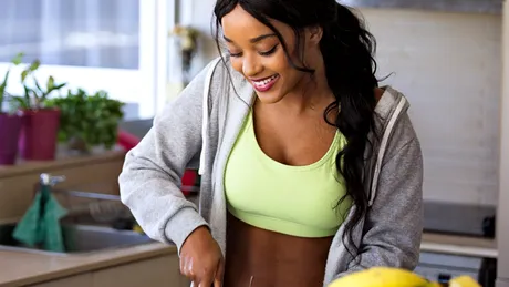 8 alimente considerate sănătoase, dar care îngrașă