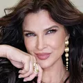 Cum arată Monica Bîrlădeanu în costum de baie la 47 de ani. Imagini cu actrița la piscină