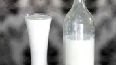 Carmen Negoiţă te învaţă cum să faci lapte de migdale, numai bun pentru perioada de post
