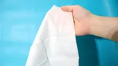 Le cureți zilnic, dar le distrugi fără să știi! 8 obiecte pe care nu trebuie să le ștergi cu șervețele dezinfectante