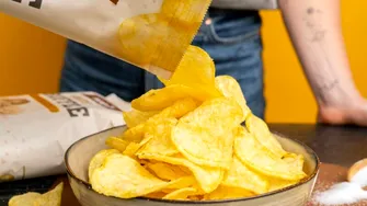 Care sunt cele mai nesănătoase chips-uri din supermarket, de fapt. Nici măcar nu sunt cartofi!