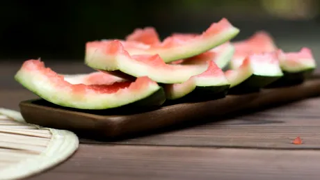 Coaja de pepene verde: beneficii surprinzătoare și idei delicioase de consum