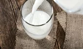 Laptele integral sau laptele degresat? Care este mai sănătos