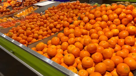 Portocalele din supermarket, pline de pesticide! Ce consumă, de fapt, românii