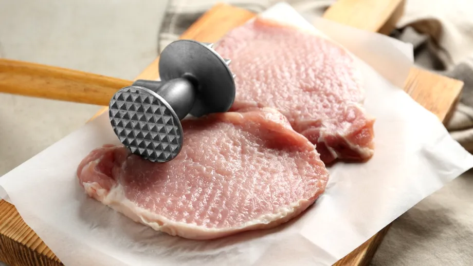 Greșeala comună în bucătărie! Cum să folosești corect ciocanul pentru carne
