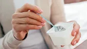 Ce se întâmplă dacă mănânci iaurt dimineața. Efectele spectaculoase care te vor convinge să îl consumi la micul dejun