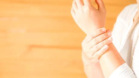 Obiceiul nesănătos care îți pune sănătatea oaselor în pericol