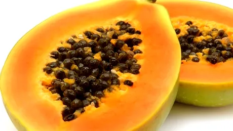 Papaia şi beneficiile consumului acestui fruct exotic
