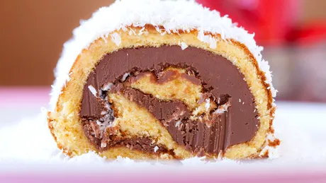 Cea mai simplă rețetă de ruladă cu cremă de ciocolată