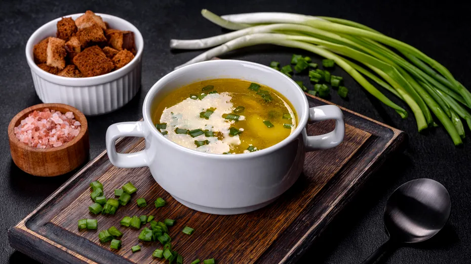 Supa care te scapă de burtă. Cum să slăbești cu câteva ingrediente