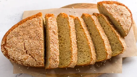 Cum să faci pâine de casă dintr-un singur ingredient: Este sănătoasă și se face fără făină