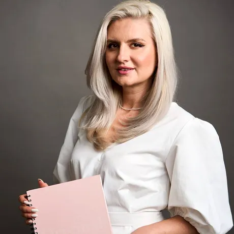 Cosmina Grigore, coach: Femei tot mai masculinizate. Cum se comportă o femeie în energie feminină?