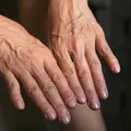 Corpul nu îmbătrânește treptat, ci în „salturi”. Vârstele la care apar cele mai importante schimbări