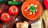 Nu îți mai vine să deschizi aragazul? Fă gazpacho! Avem rețeta simplă!