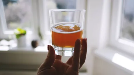 Alimentele aparent sănătoase ne atacă dinții. Ce spune medicul stomatolog să eviți!