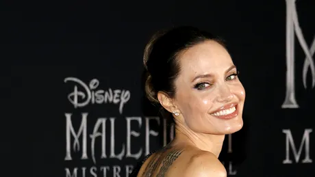 Gustările preferate de Angelina Jolie? Gândaci, scorpioni, tarantule. Ce beneficii au