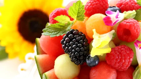 Cele mai bune fructe de consumat pe timpul verii